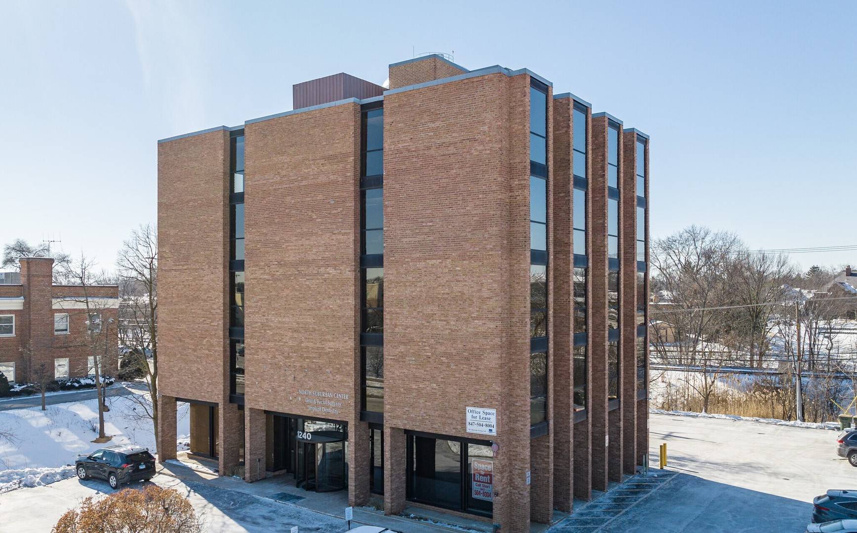 Northbrook, IL 60062,1240 Meadow RD