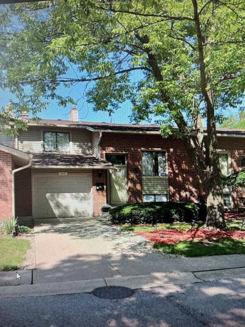 Hazel Crest, IL 60429,18650 Golfview DR