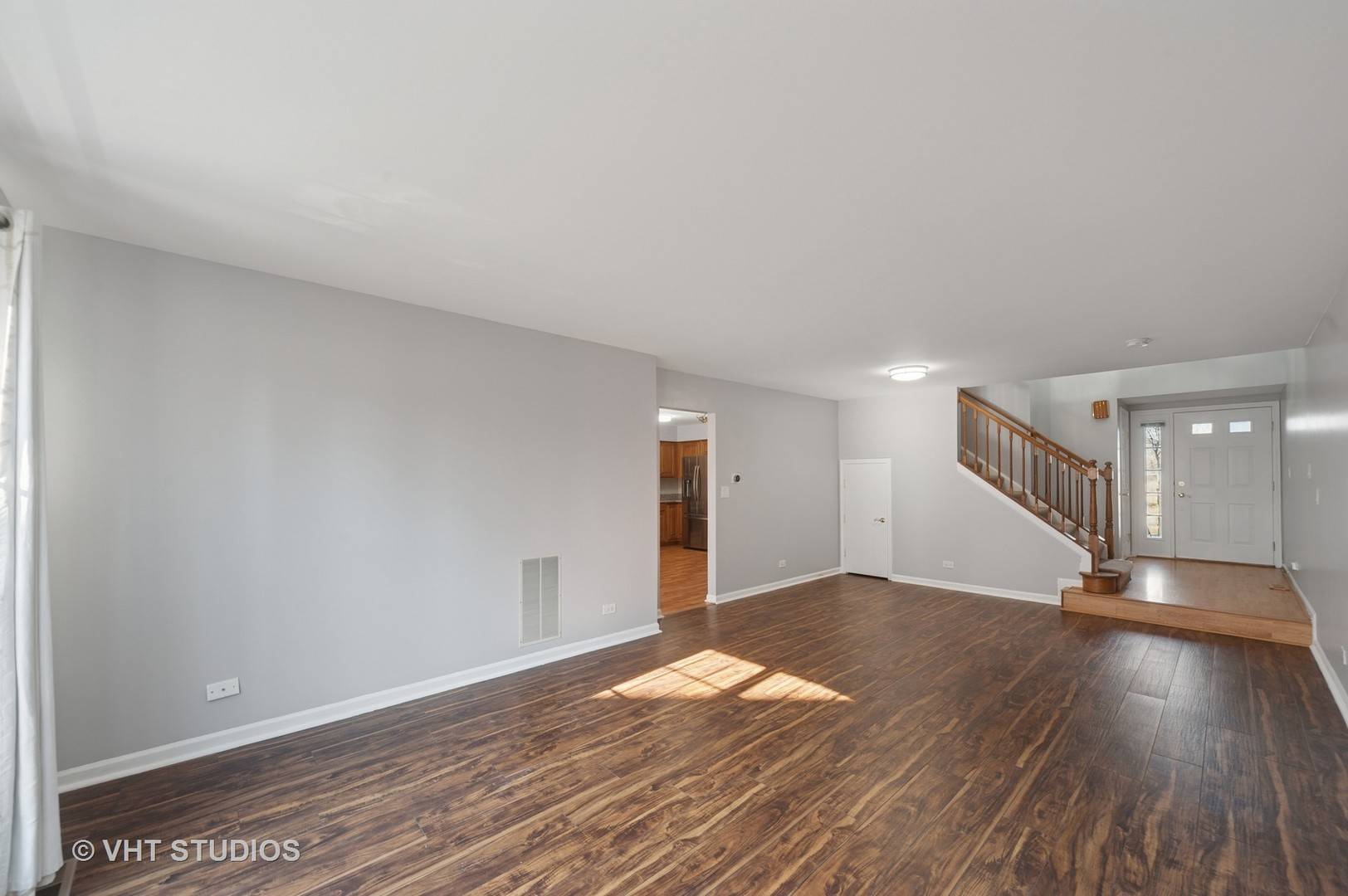Vernon Hills, IL 60061,503 GROSSE POINTE CIR