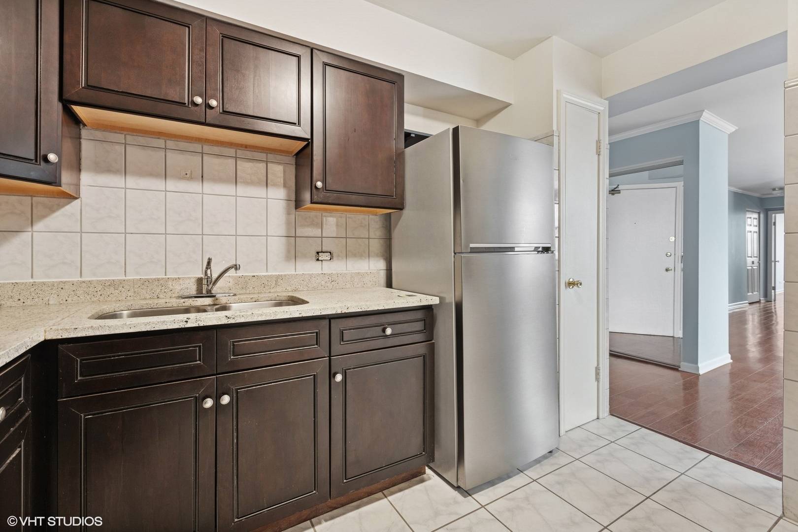 Chicago, IL 60660,6325 N Sheridan RD #2007