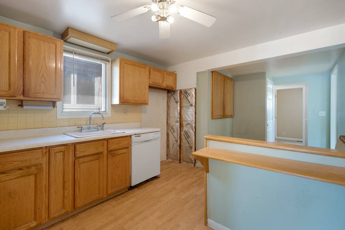 Chicago, IL 60634,7314 W Addison ST