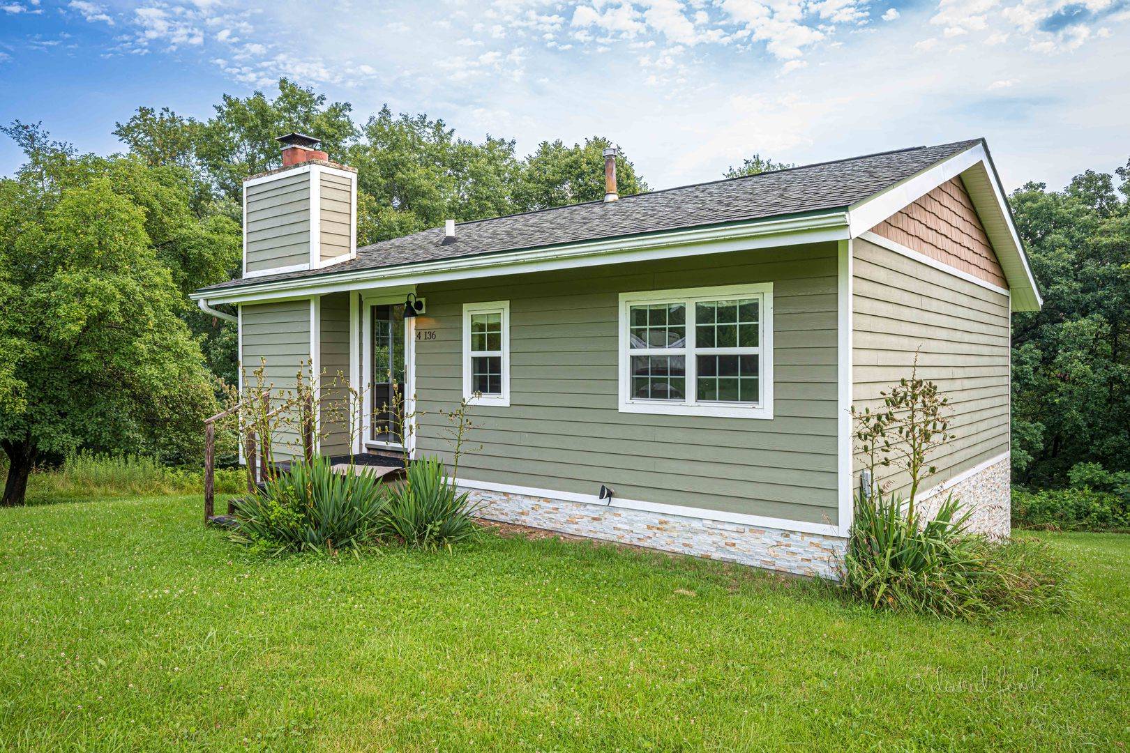 Apple River, IL 61001,4a-136 Gatling CT