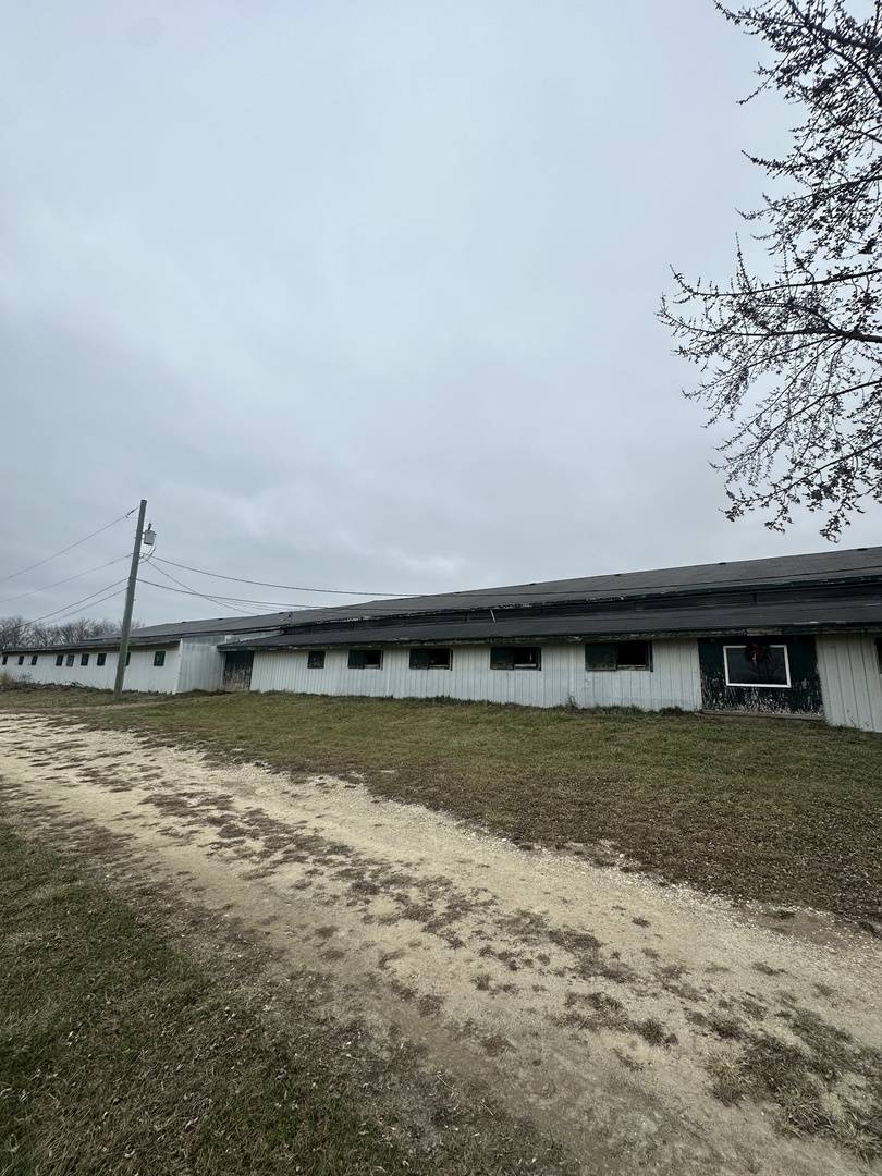 Barrington, IL 60010,28044 W Roberts RD