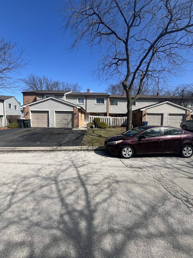 University Park, IL 60484,874 Greenbriar LN