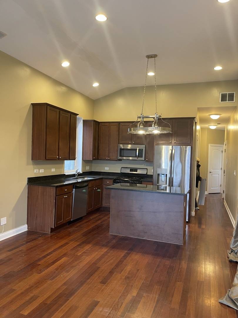 Chicago, IL 60707,1612 N Nagle AVE #3