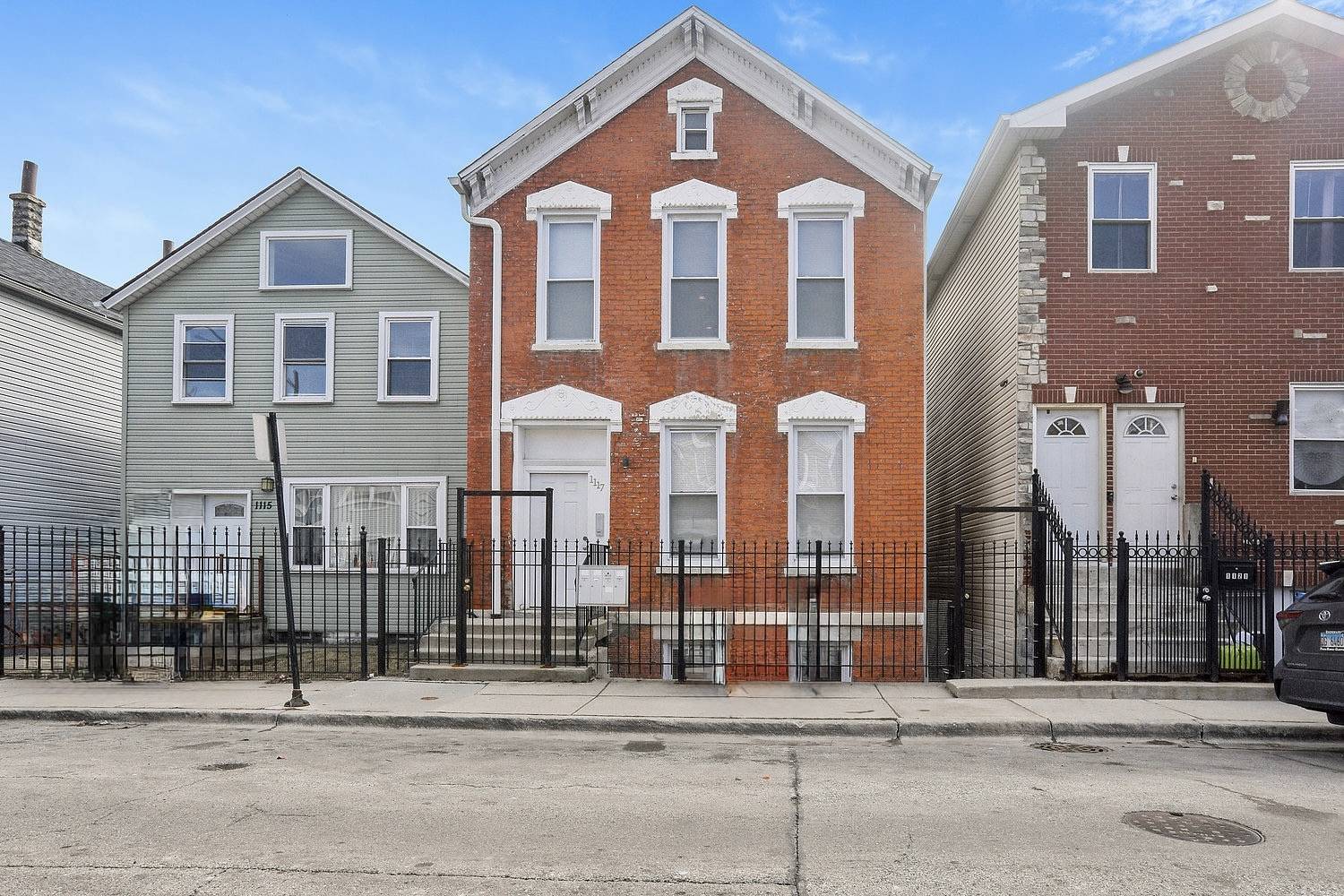 Chicago, IL 60608,1117 W 18th PL