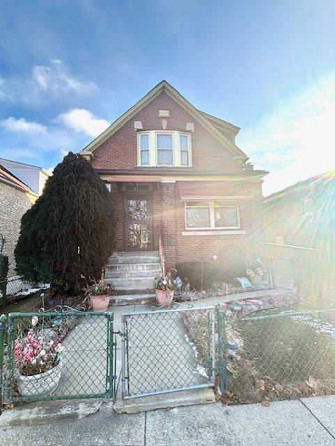 Chicago, IL 60649,7617 S Cregier AVE