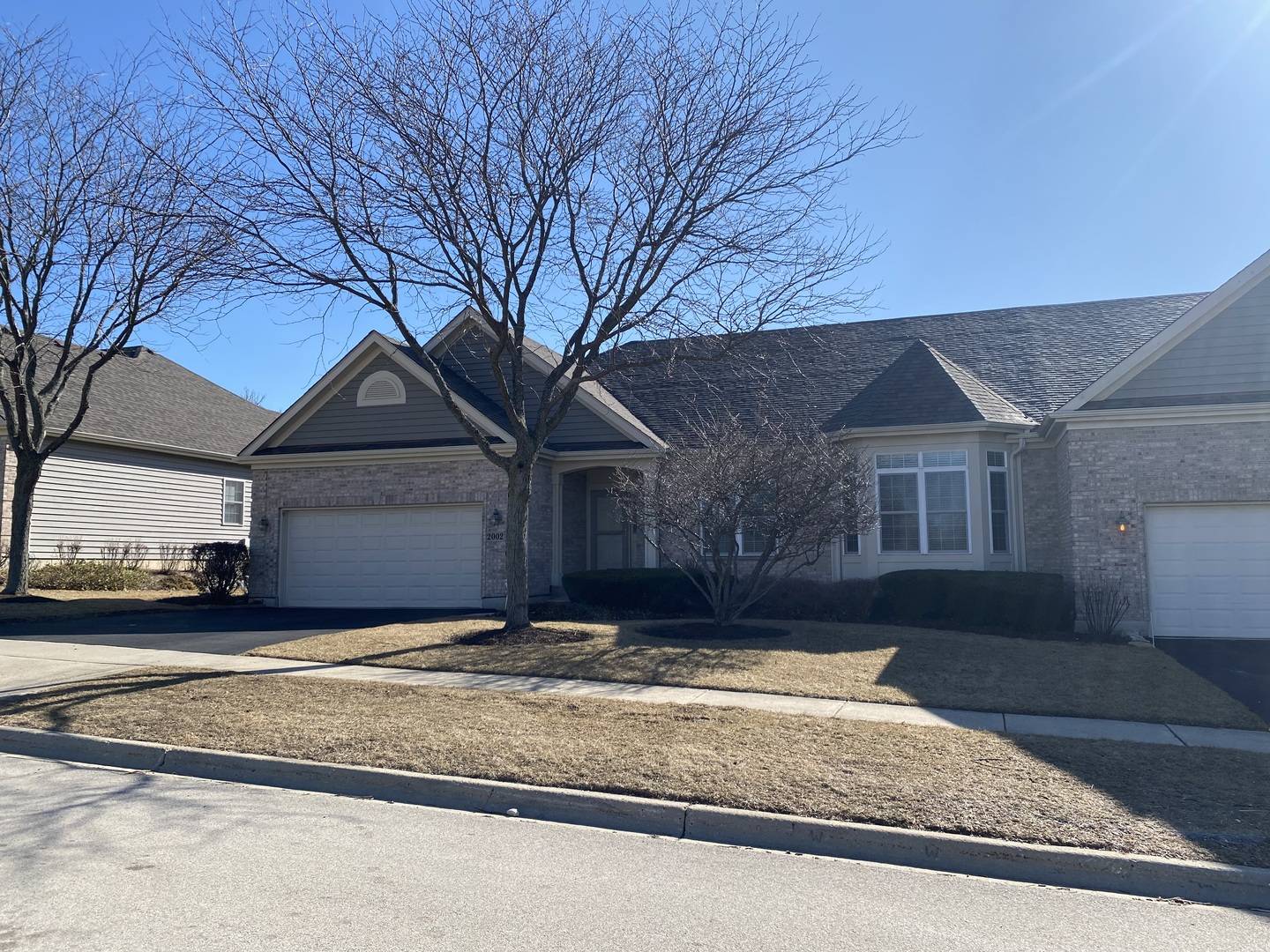 Woodstock, IL 60098,2002 Harrow Gate DR