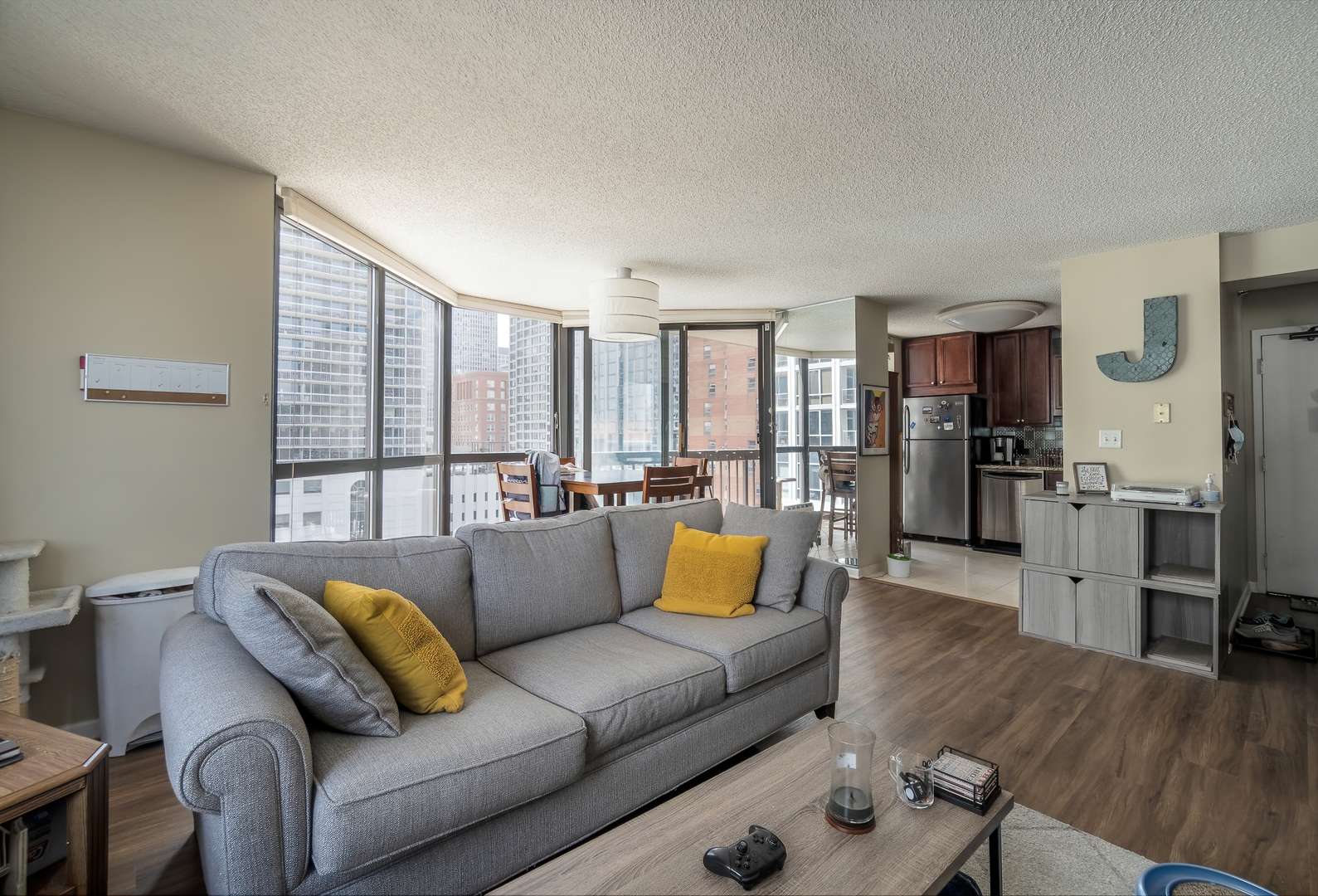 Chicago, IL 60610,33 W DELAWARE PL #10B
