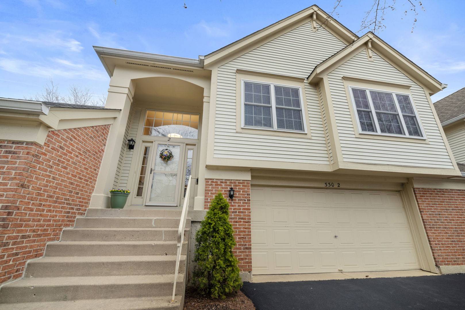 Bartlett, IL 60103,Address not disclosed