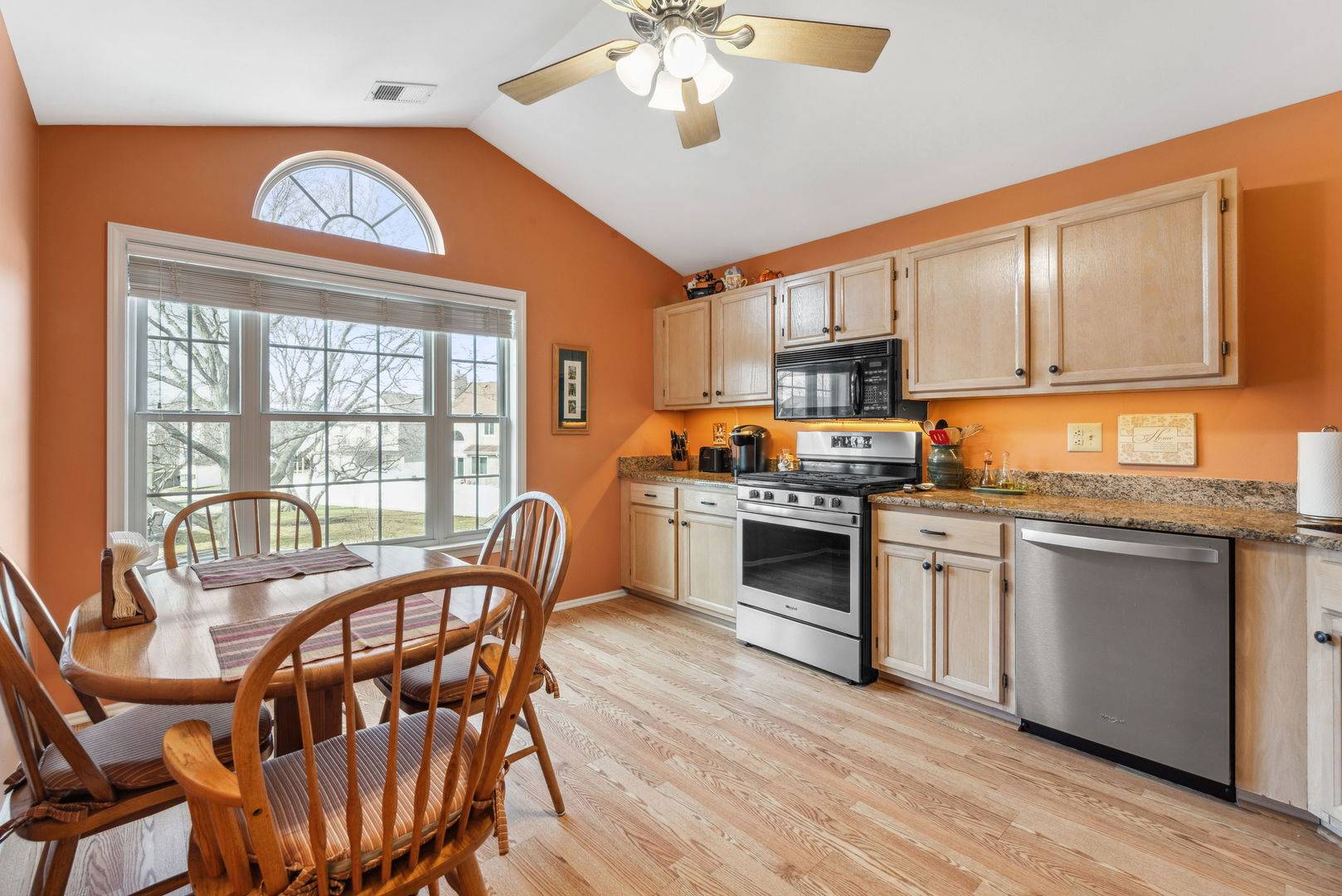 Bartlett, IL 60103,Address not disclosed