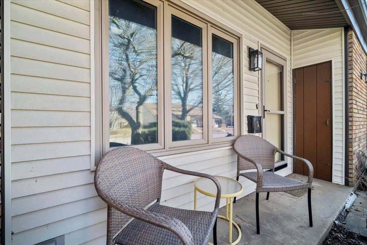 Normal, IL 61761,1702 Rockingham DR #5