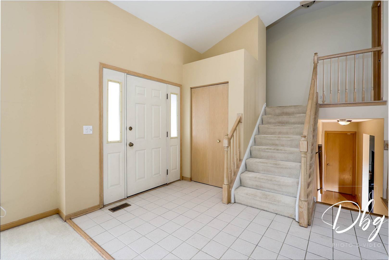 Round Lake Beach, IL 60073,2557 N ORCHARD LN