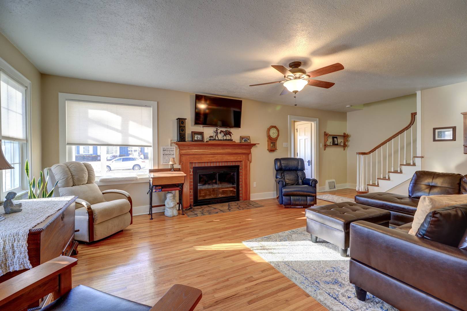 Sterling, IL 61081,308 W 15th ST