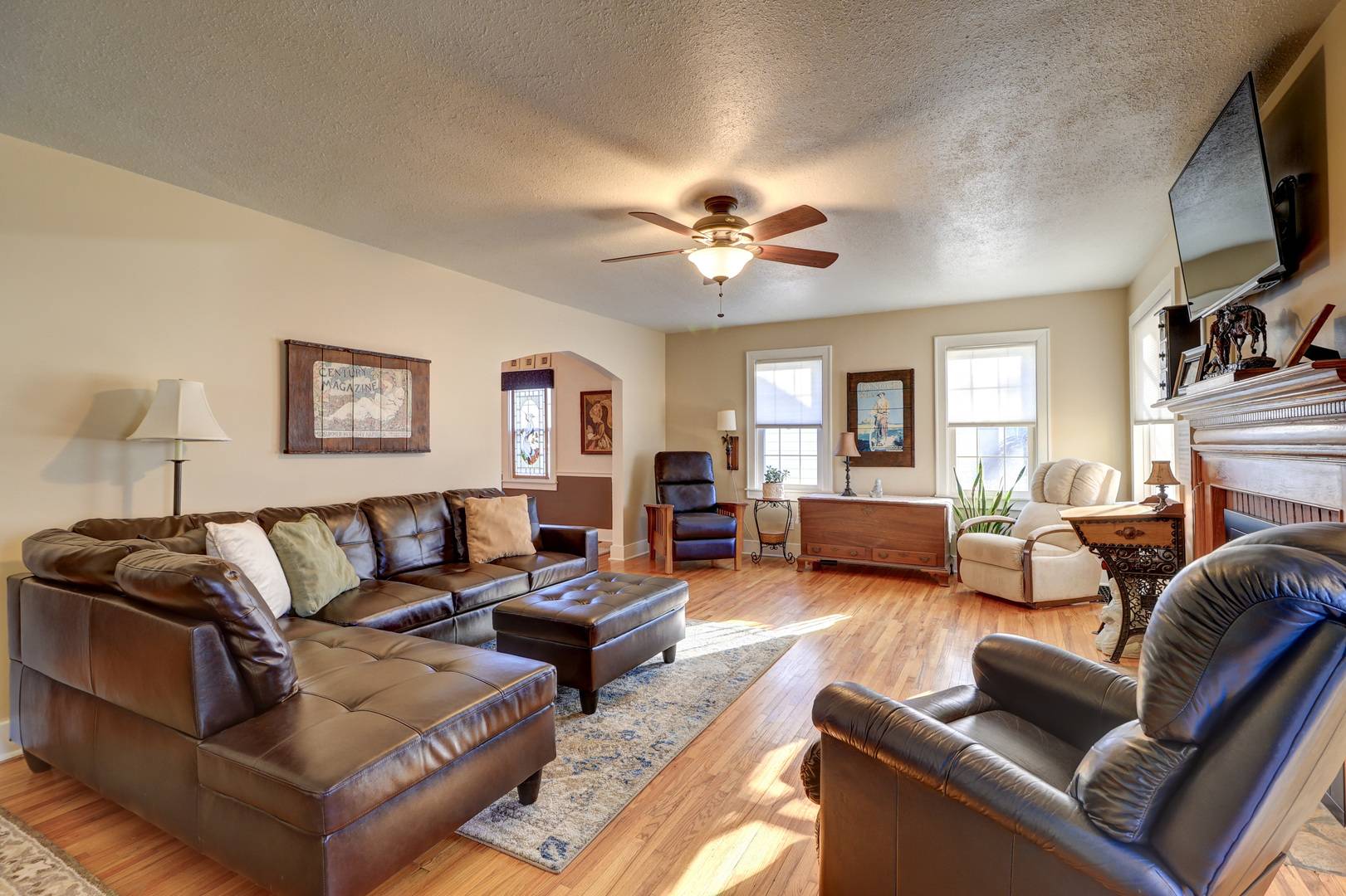 Sterling, IL 61081,308 W 15th ST