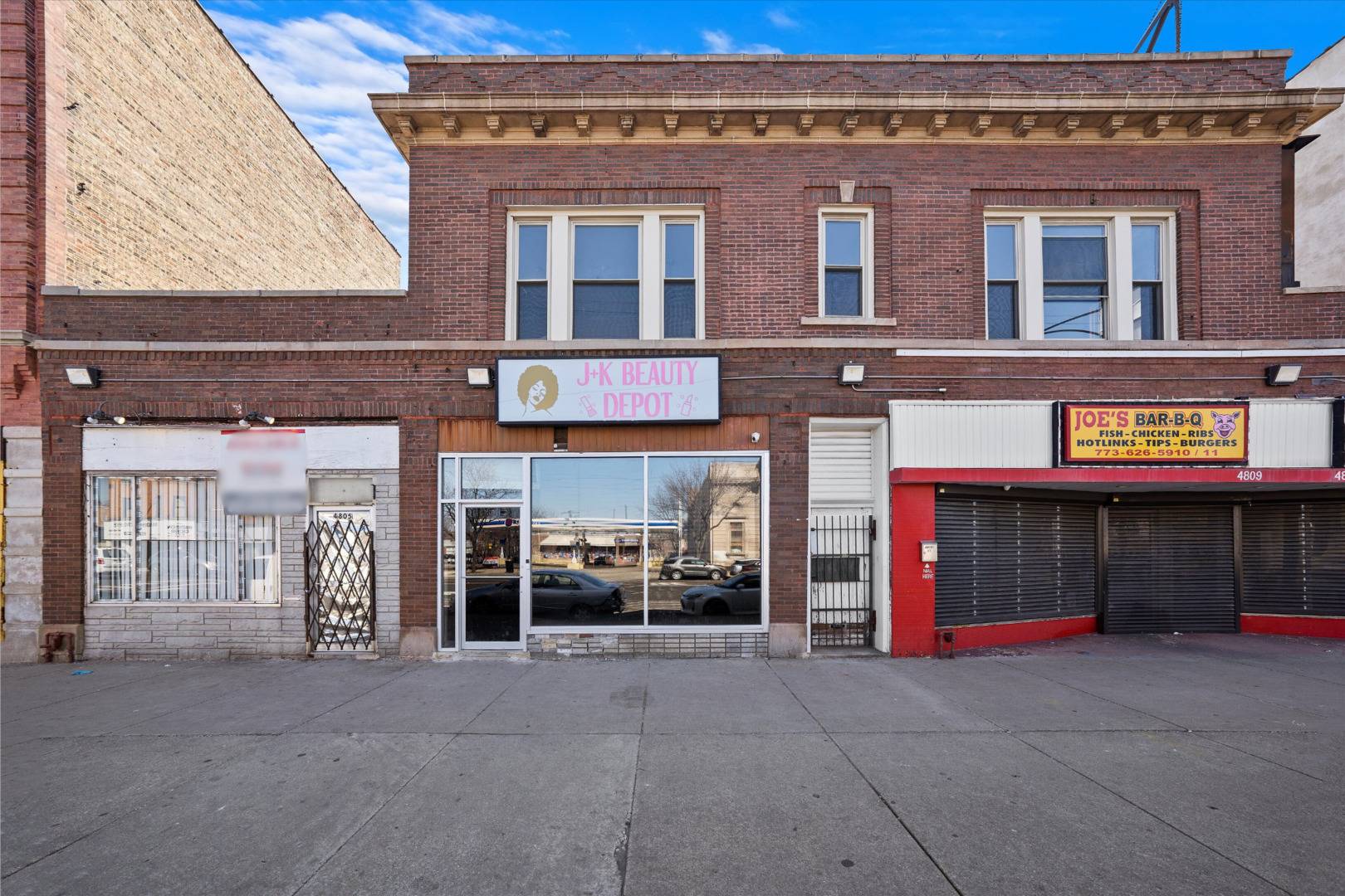 Chicago, IL 60644,4805 W Madison ST
