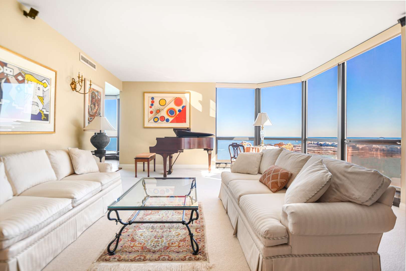 Chicago, IL 60611,990 N Lake Shore DR #25A