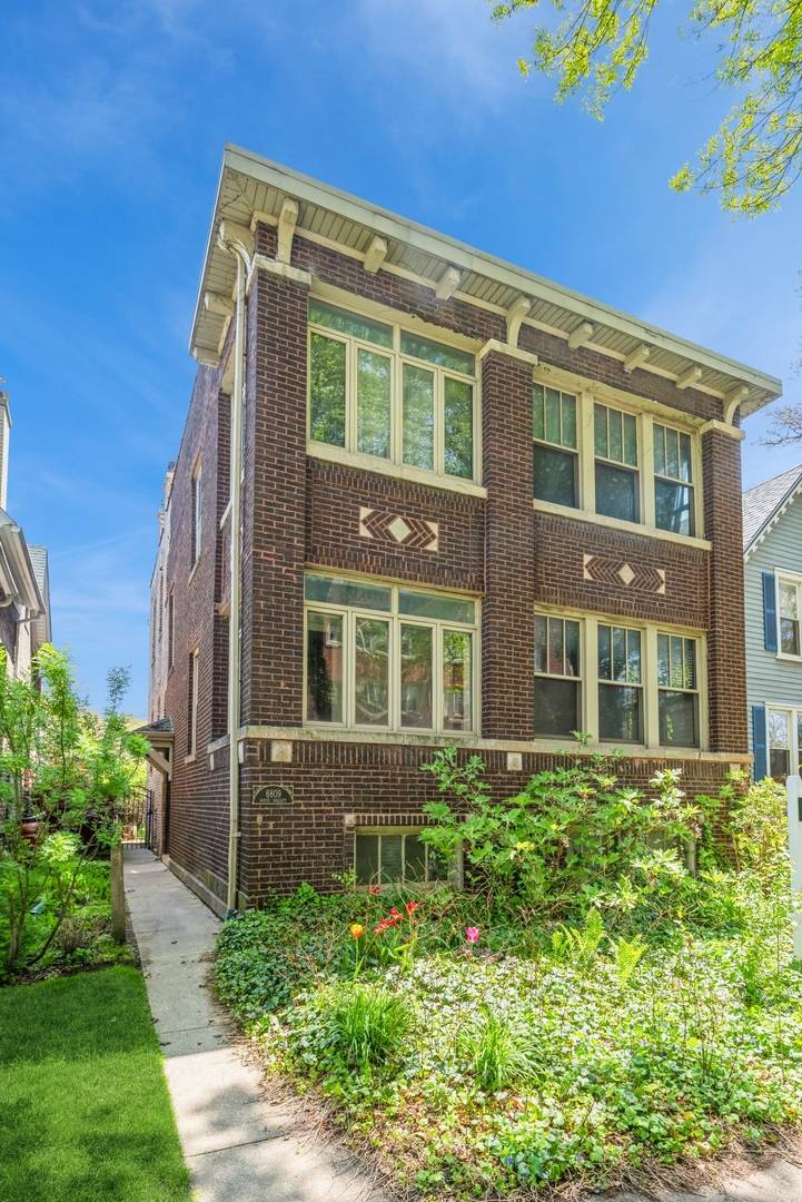 Chicago, IL 60626,6809 N Wolcott AVE