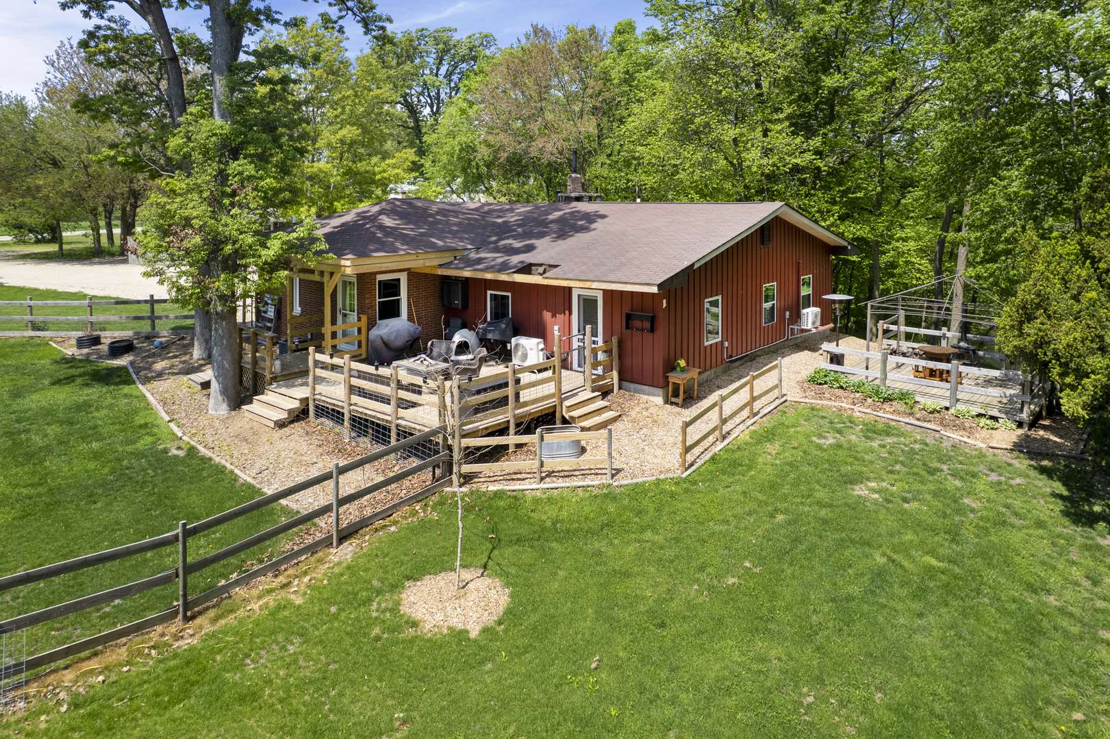 Earlville, IL 60518,4444 E 1553rd RD