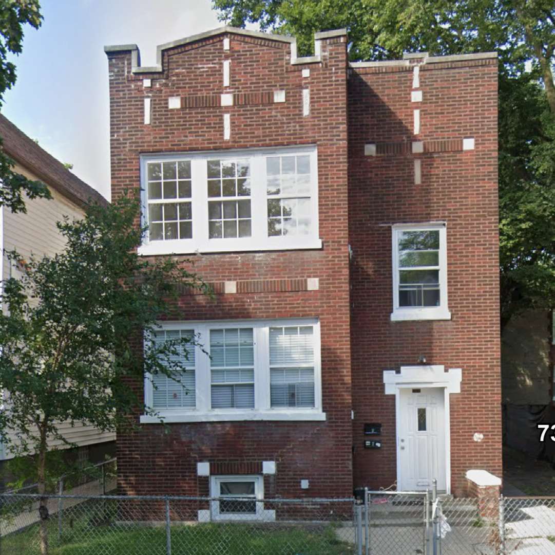 Chicago, IL 60619,7302 S Kenwood AVE #2