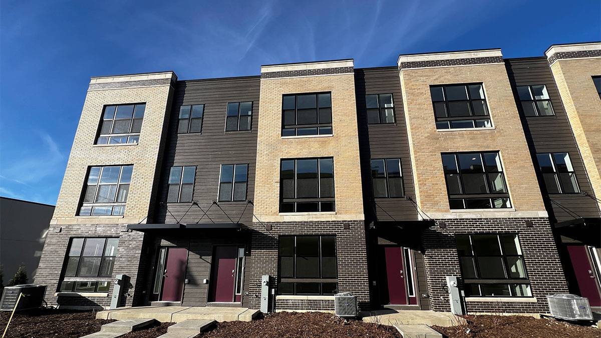 Lombard, IL 60148,367 Summit CIR