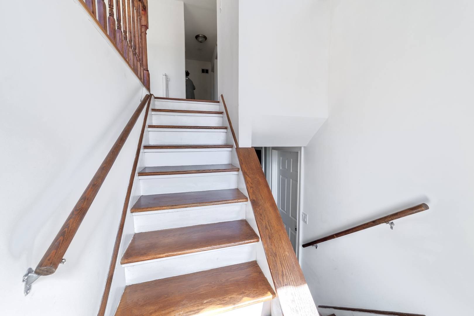 Waukegan, IL 60087,4194 Brentwood LN