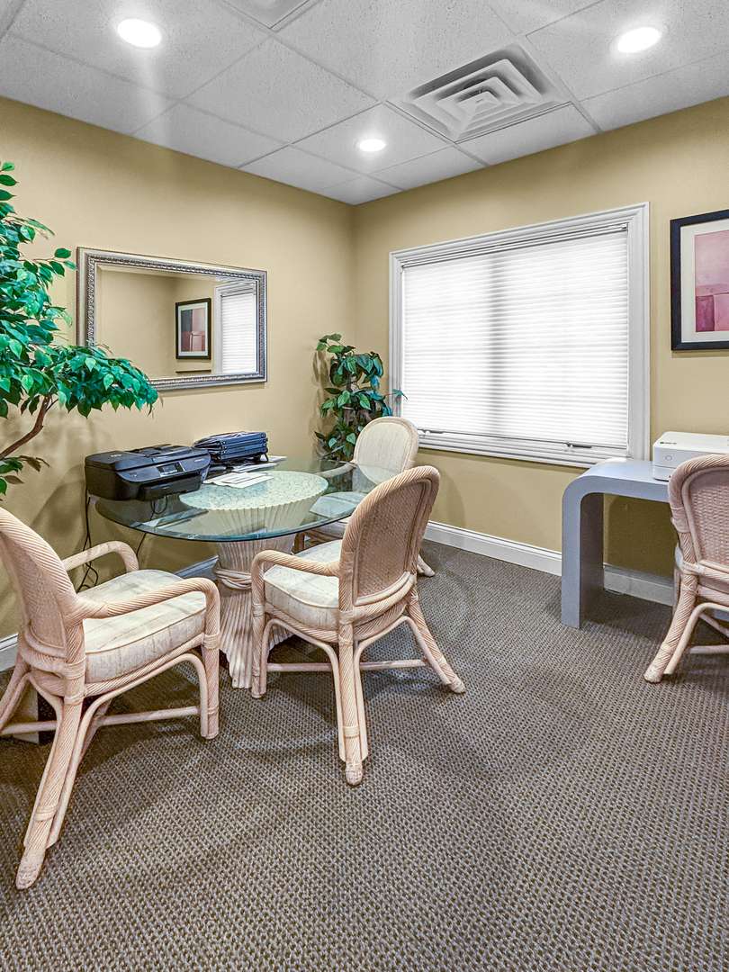 South Barrington, IL 60010,2 Executive CT #4