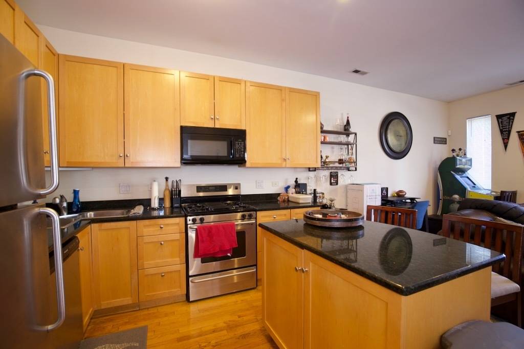 Chicago, IL 60622,1743 W North AVE #2