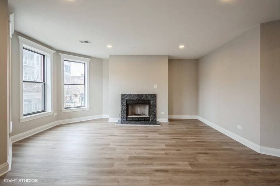 Chicago, IL 60613,3909 N SHERIDAN RD #2H