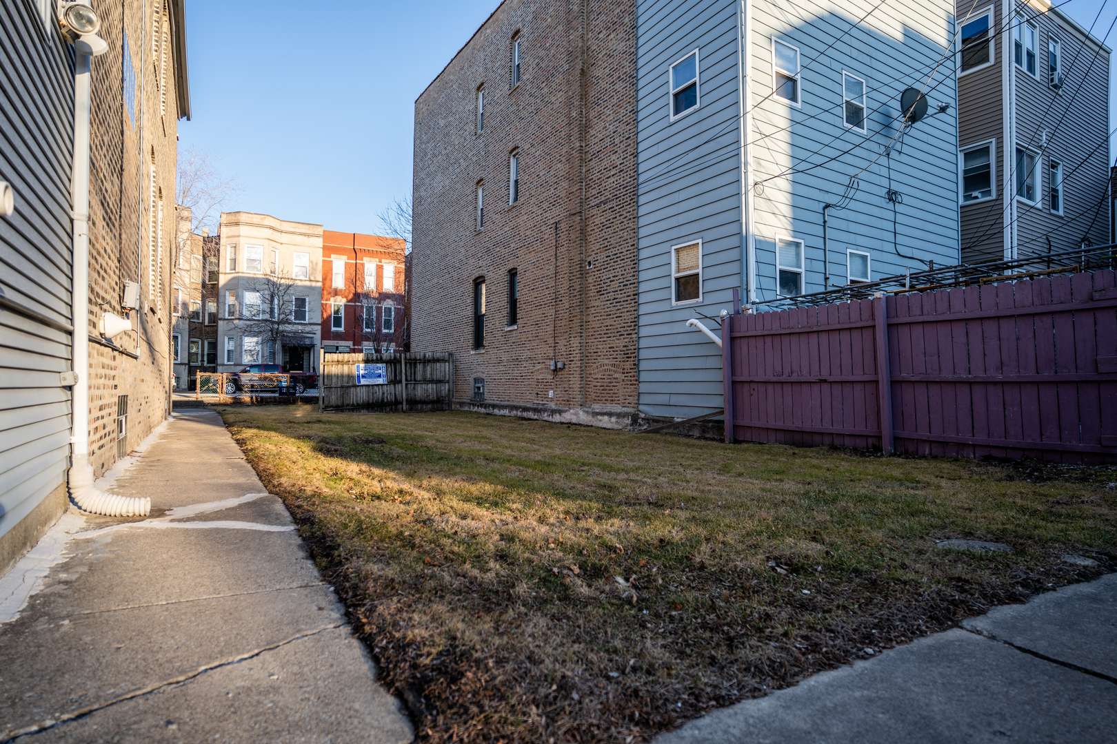 Chicago, IL 60616,3246 S Wells ST