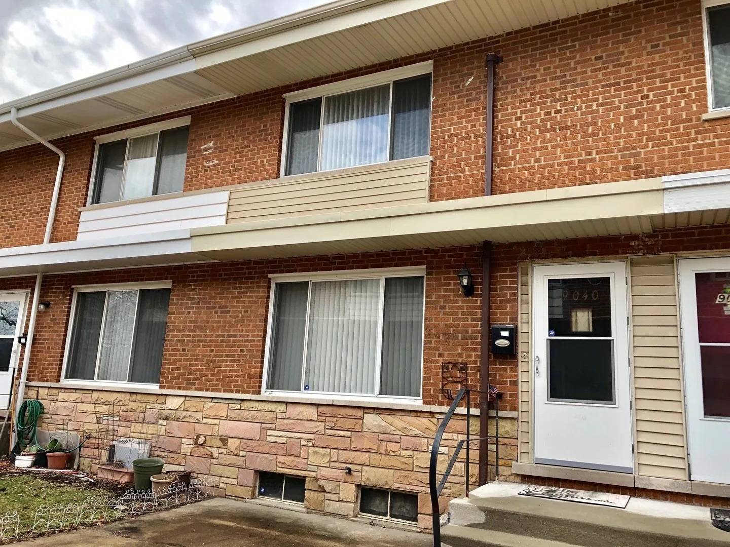 Skokie, IL 60076,9040 Niles Center RD #9024