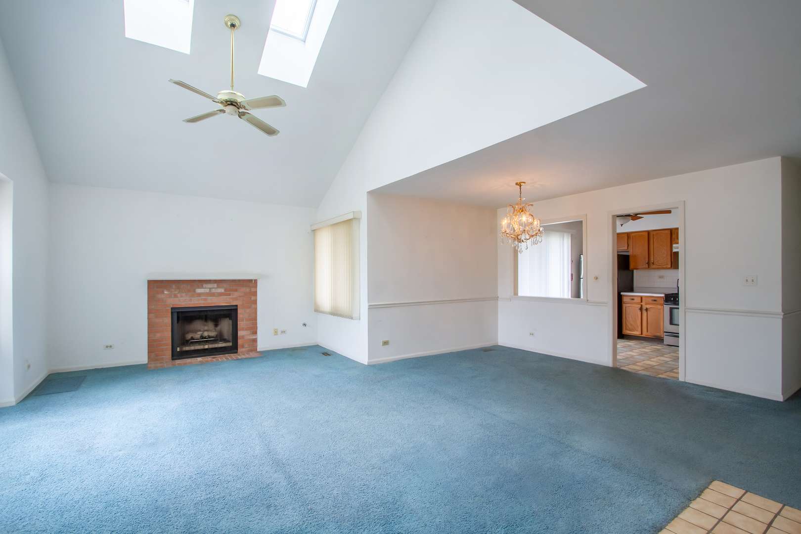 Buffalo Grove, IL 60089,558 Park View TER #558