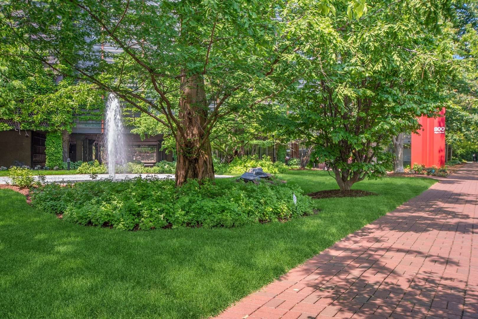 Evanston, IL 60201,800 ELGIN RD #620
