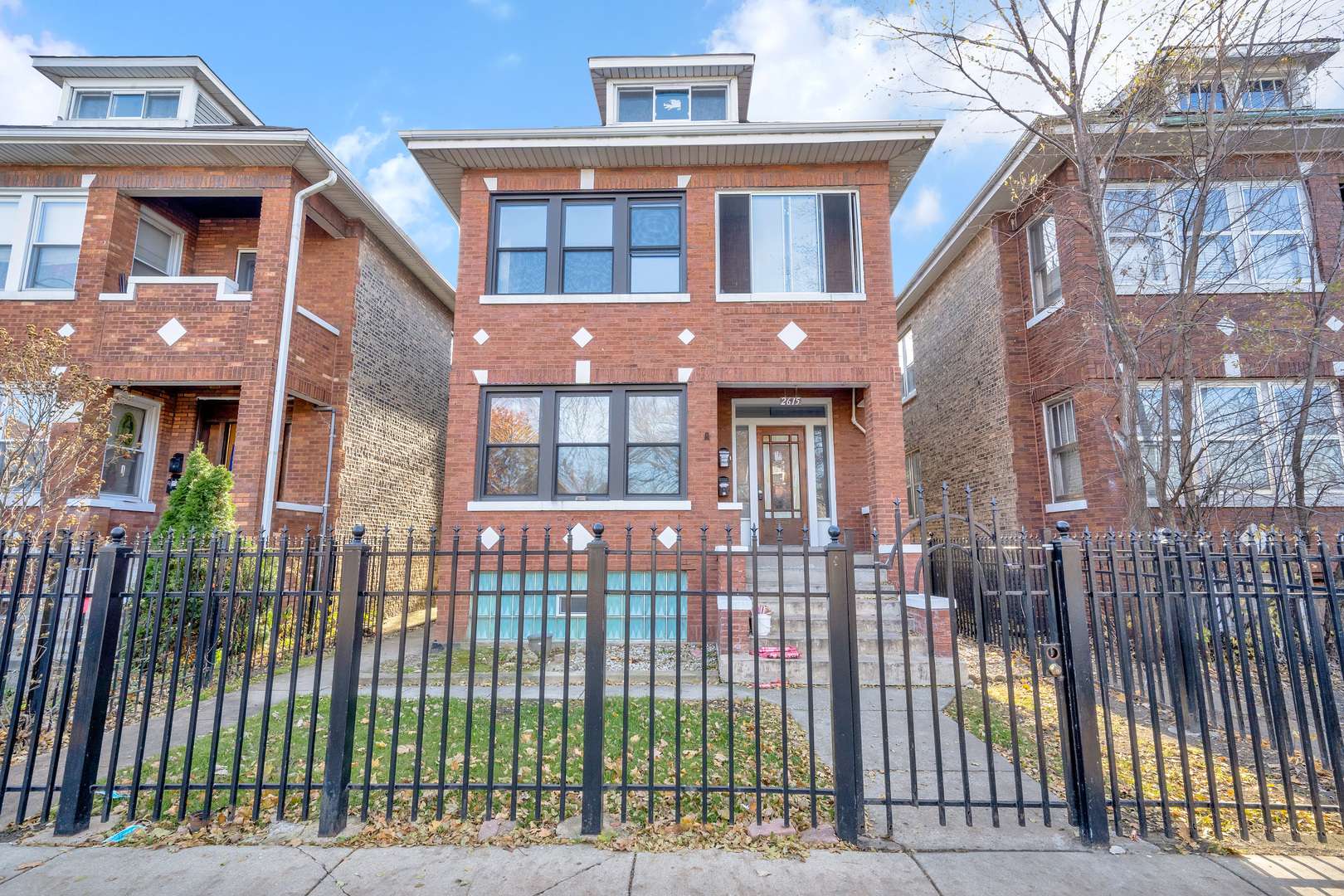Chicago, IL 60632,2615 W 55th ST #2