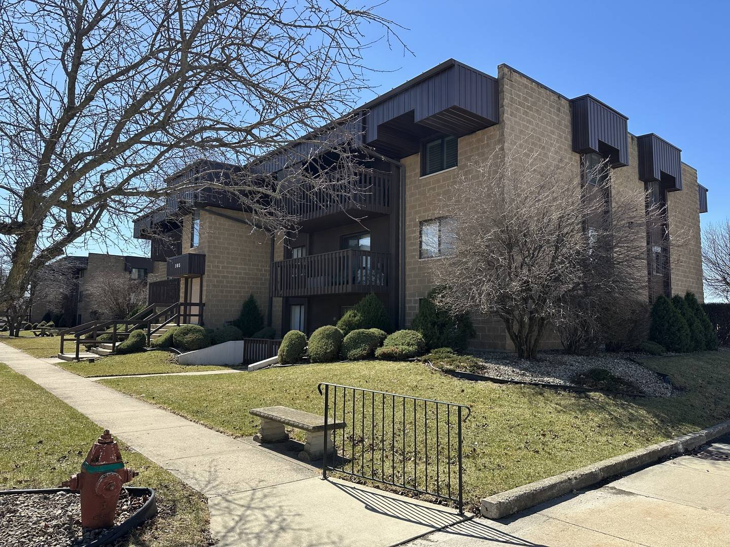 Joliet, IL 60436,105 CATERPILLAR DR #1B