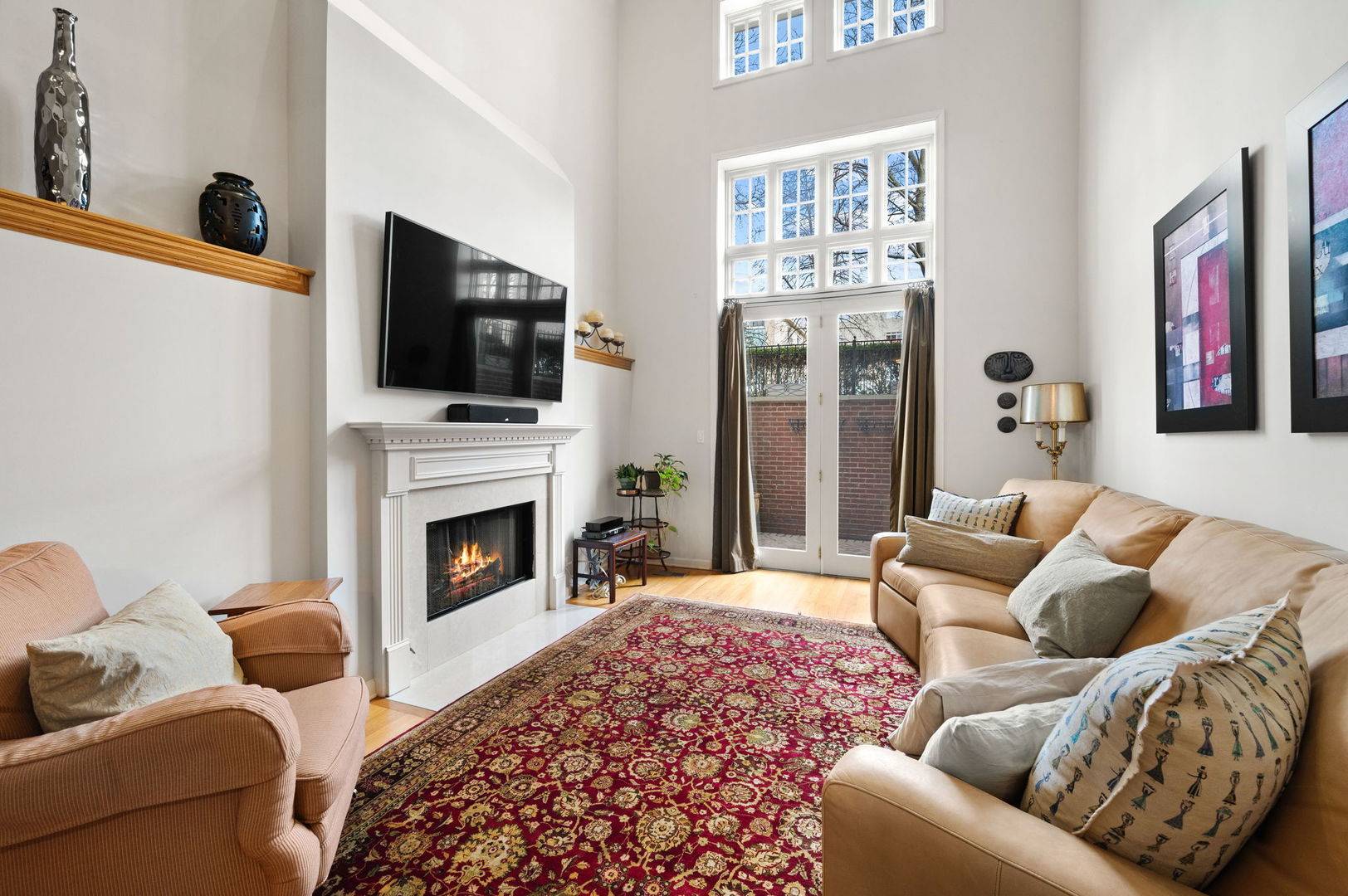 Chicago, IL 60626,1237 W Farwell AVE #1W