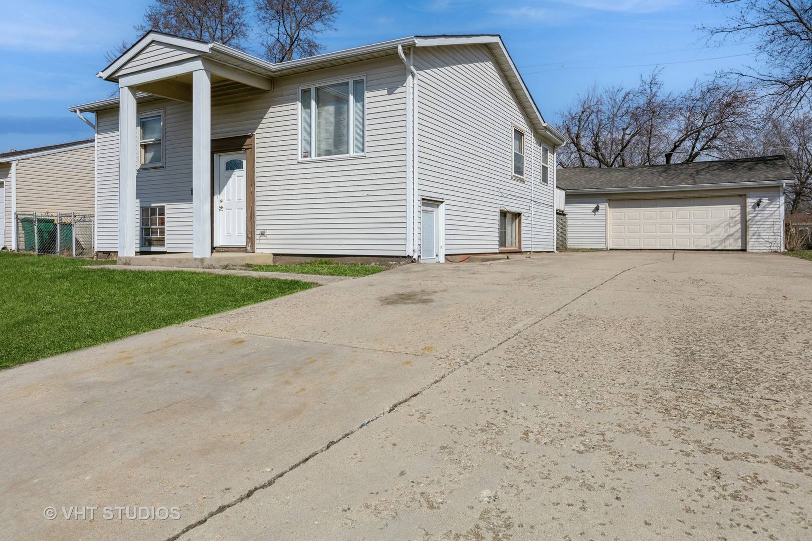 Romeoville, IL 60446,204 Healy AVE