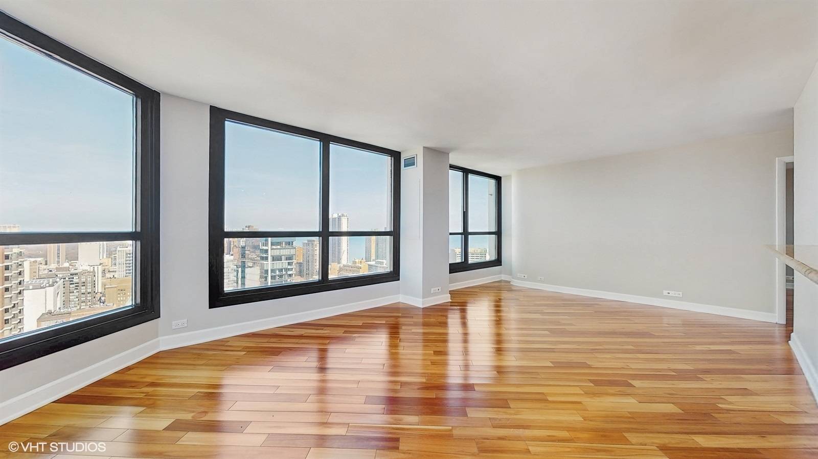 Chicago, IL 60610,1030 N State ST #29B