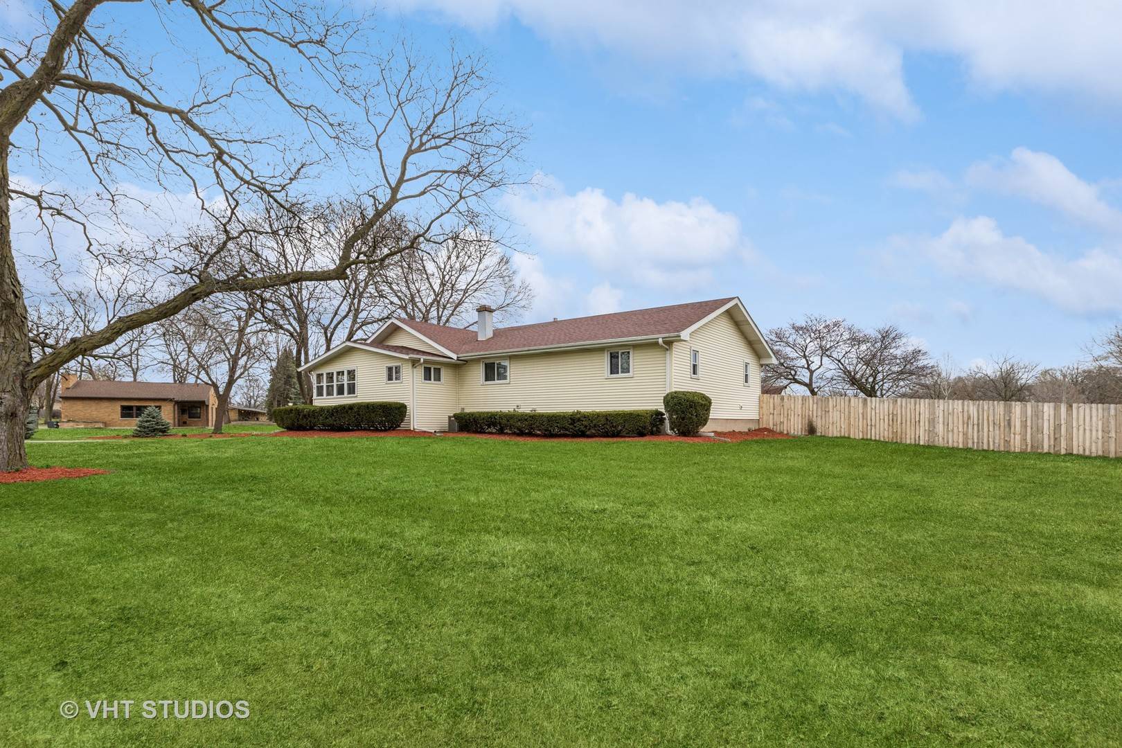 Montgomery, IL 60538,100 2nd AVE