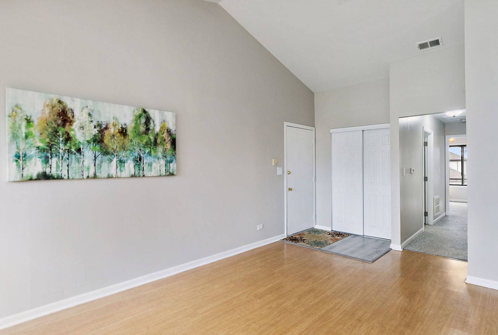 Palatine, IL 60074,2222 Enlund DR #6