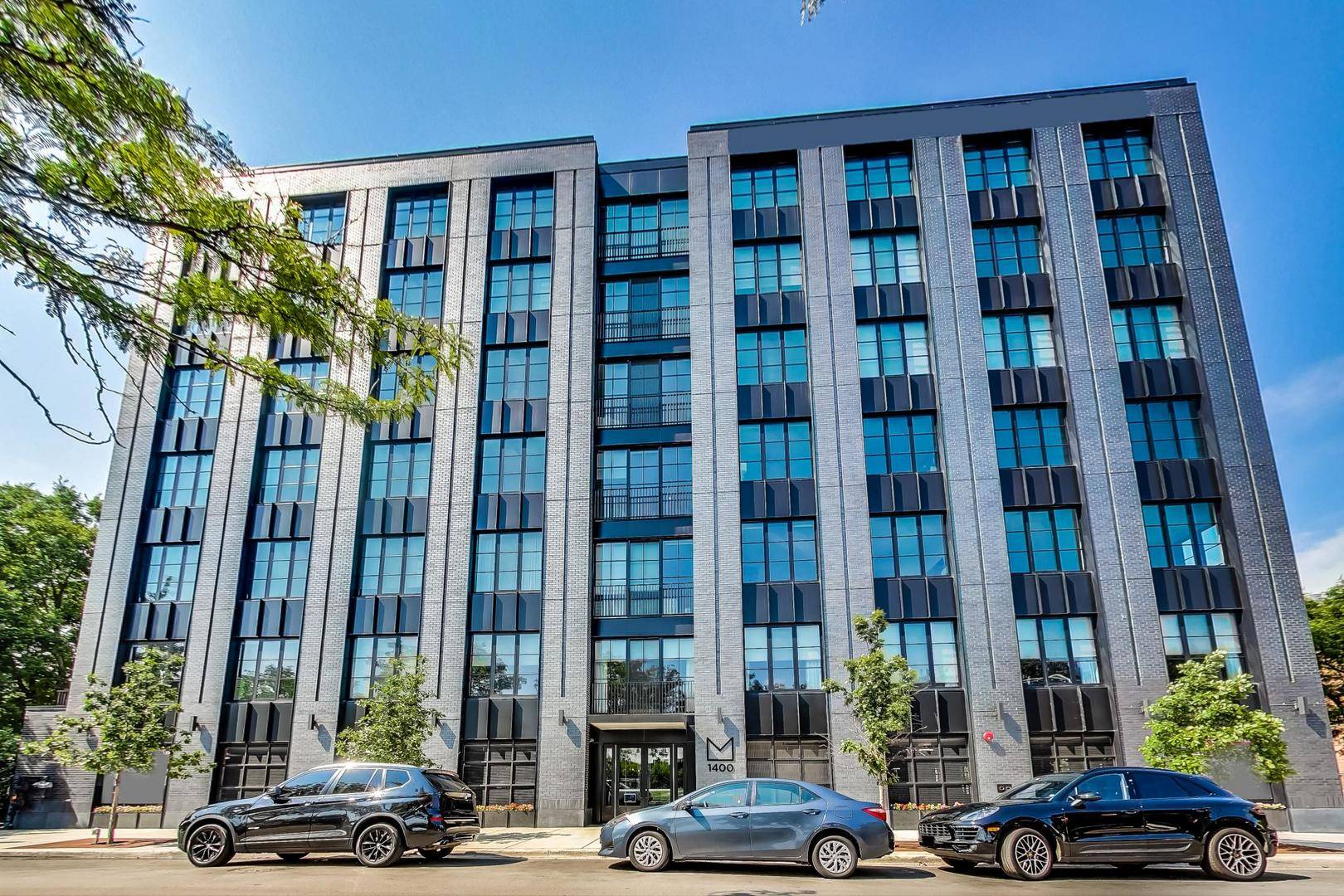 Chicago, IL 60607,1400 W Monroe ST #4F
