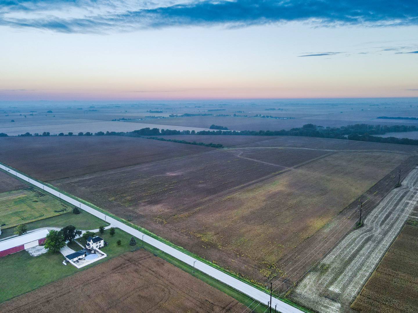 Manteno, IL 60950,1000 W 9000n RD