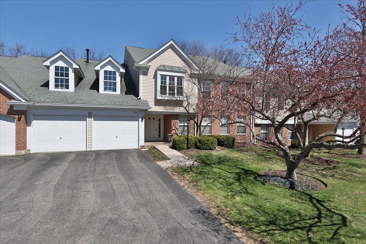 Mount Prospect, IL 60056,814 Butternut LN #A