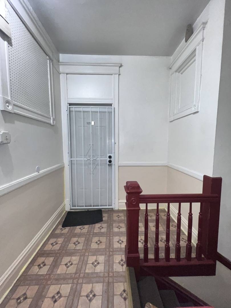 Chicago, IL 60609,5257 S Aberdeen ST #2S