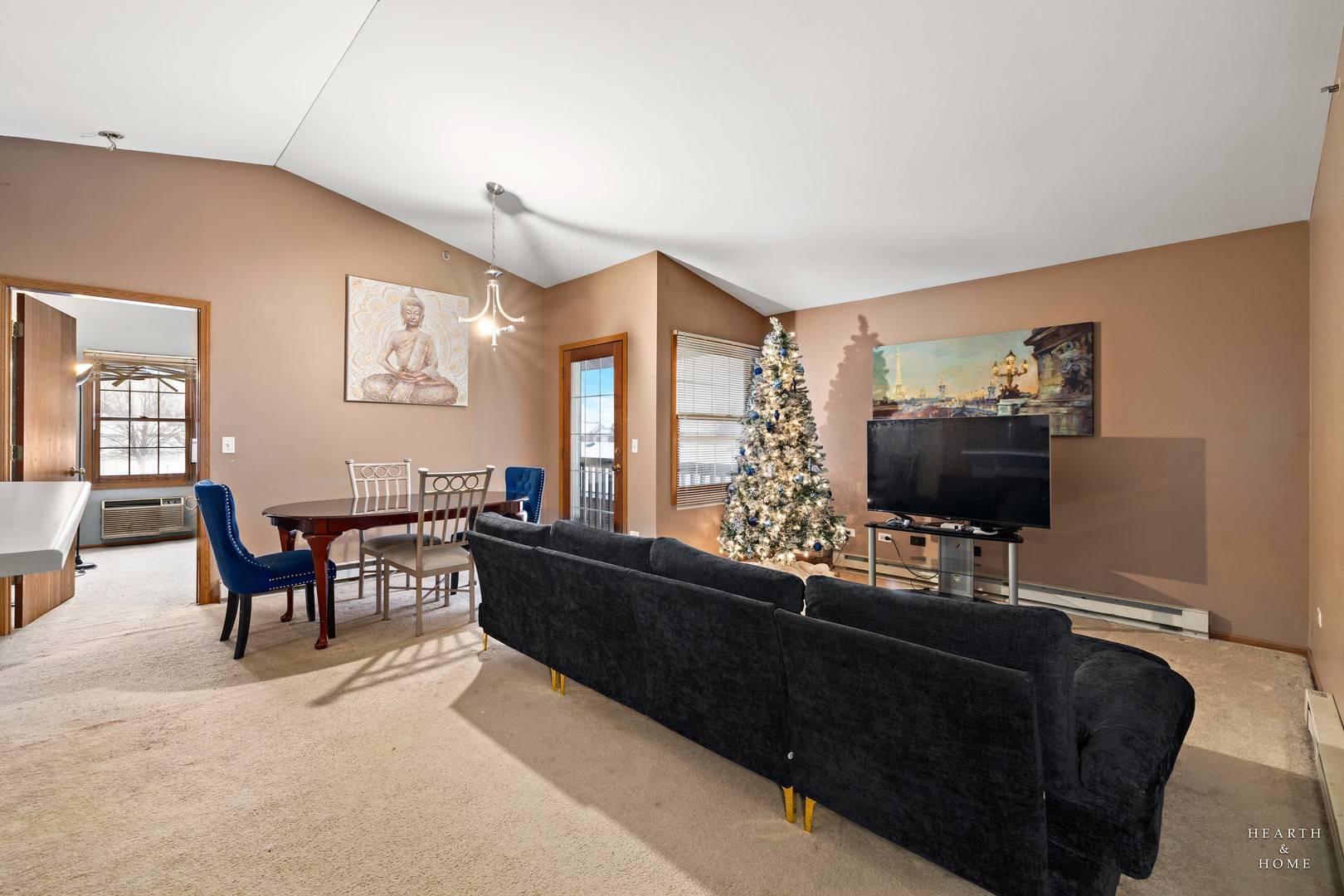 Woodstock, IL 60098,421 Leah LN #2D