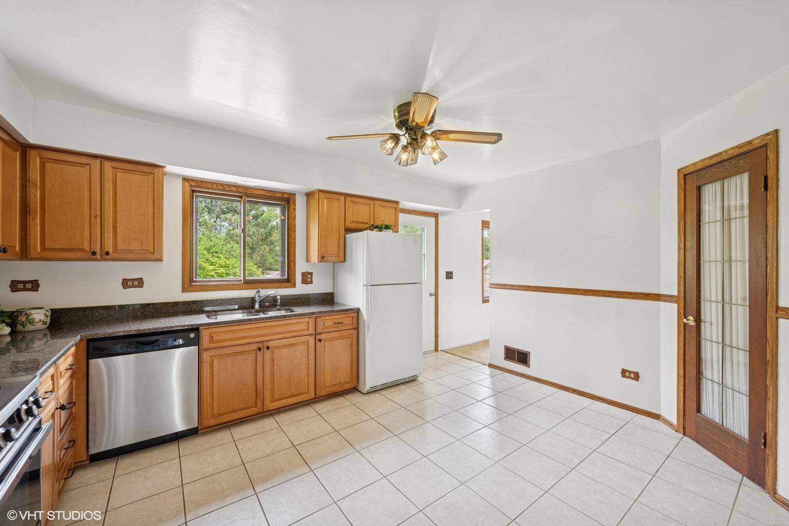 Addison, IL 60101,1300 Byron AVE