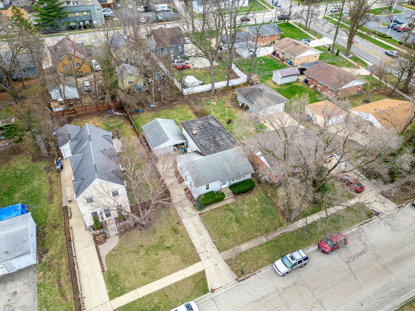 Elgin, IL 60123,221 HEINE AVE