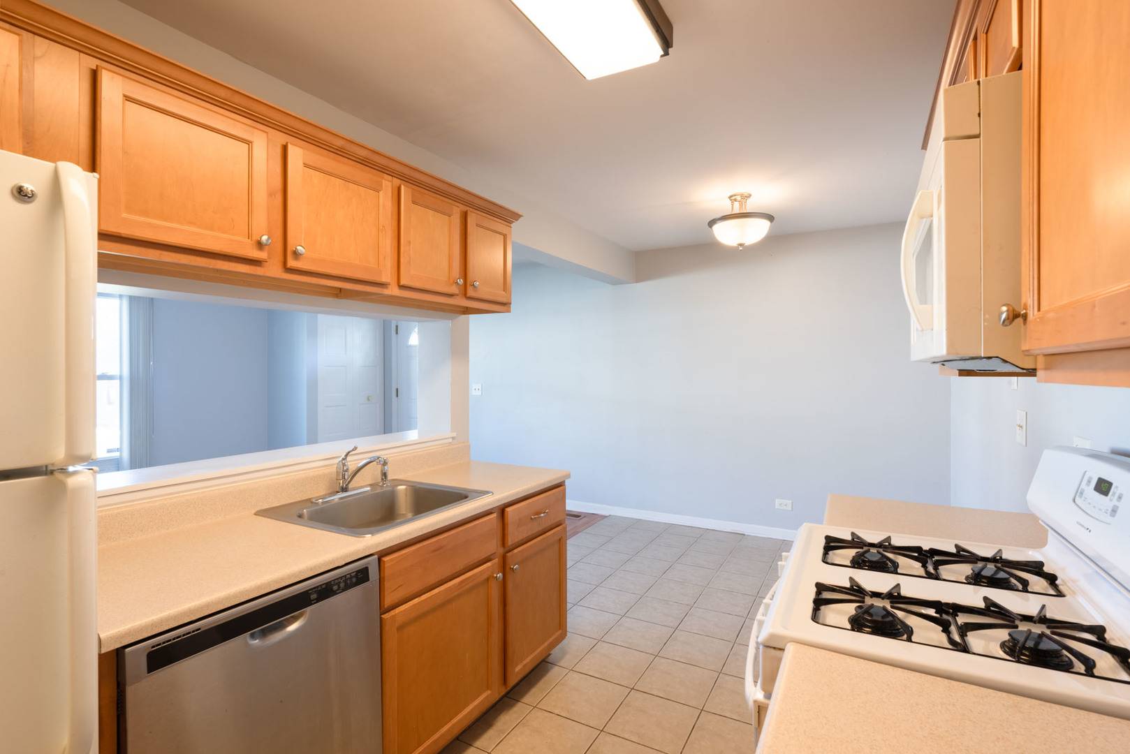Vernon Hills, IL 60061,223 Harvest CT