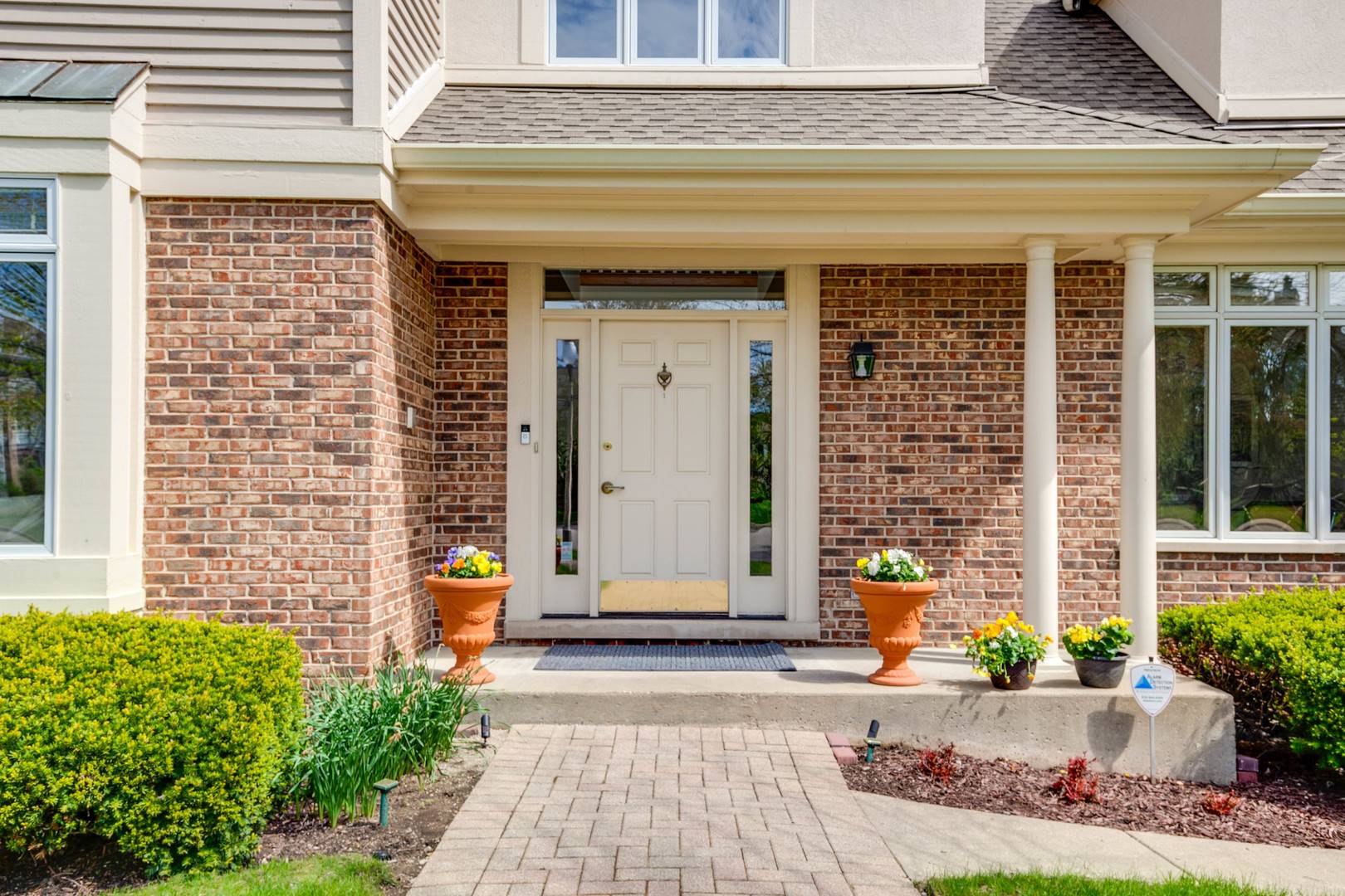 Northbrook, IL 60062,2552 Buckland LN