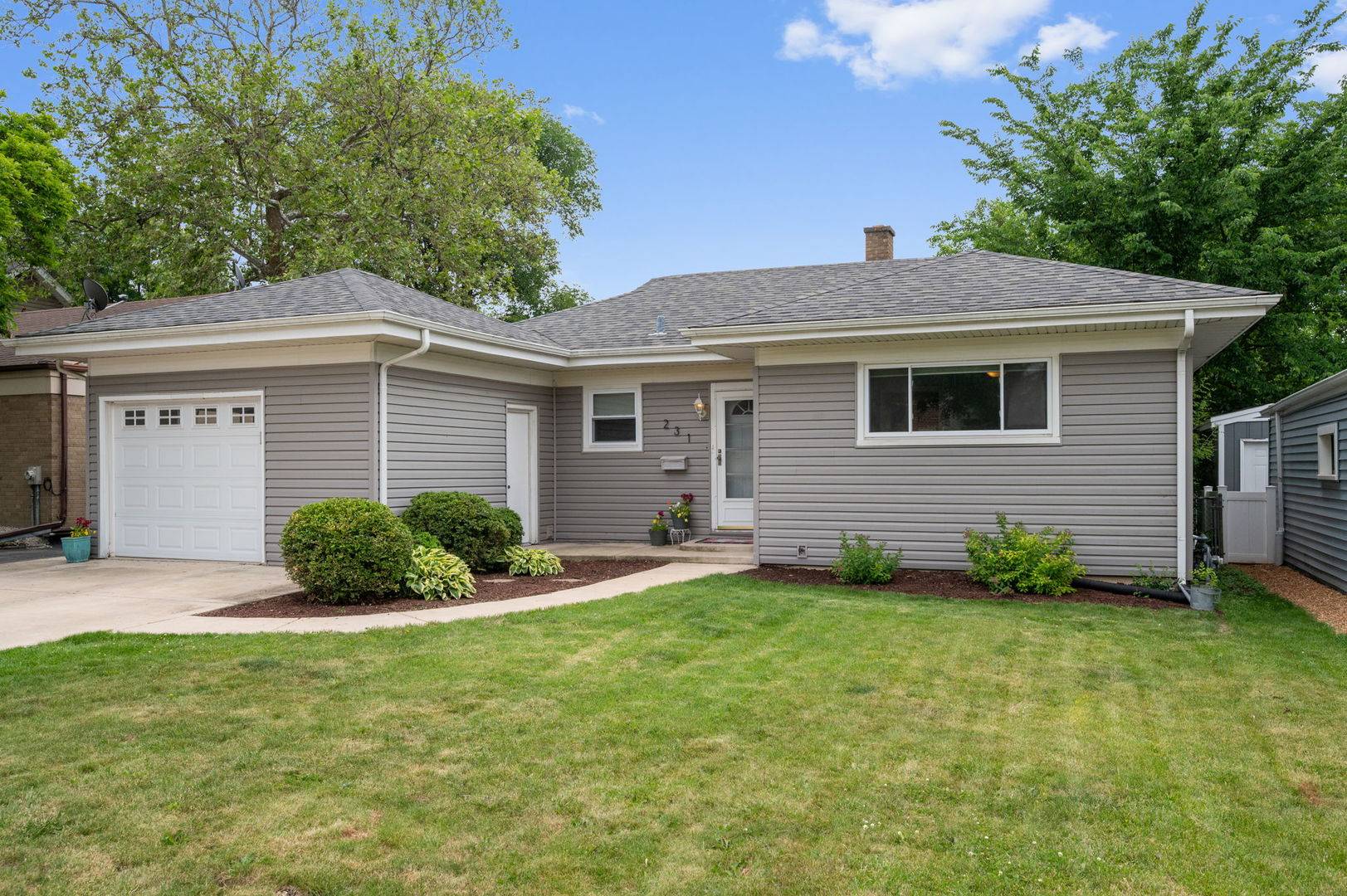 Lombard, IL 60148,231 W Hickory RD